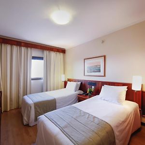 Quarto twin de solteiro delux